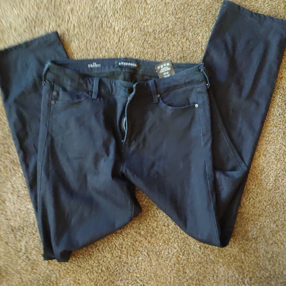 Liverpool straight leg jeans 12/31 New